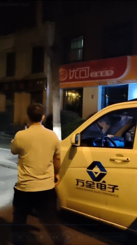 在成都疫情“靜默期”內(nèi)，成都萬(wàn)全電子監(jiān)控中心、巡邏部門、工程部門一直保持全天在崗服務(wù)