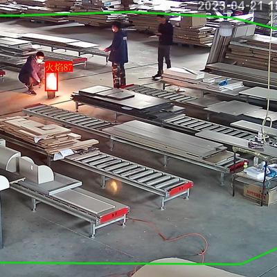 不同于傳統(tǒng)安防服務(wù)有繁復(fù)，AI視頻監(jiān)控以其便利、快捷的優(yōu)勢(shì)成為目前民用安防市場(chǎng)的新寵